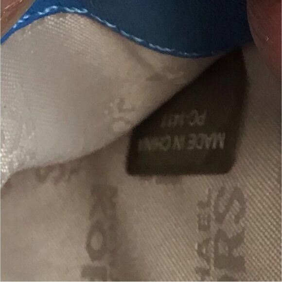 Michael Kors Blue Pebble Leather Zip Around Wallet - Picture 11 of 12